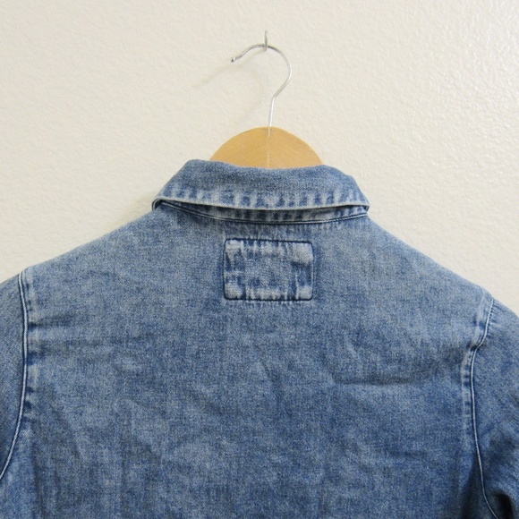 FOREVER 21 LONG DENIM BUTTON UP - Picture 4 of 7